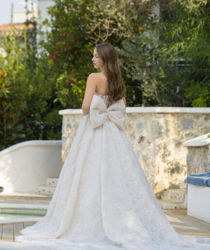 Monara Helen Kesim Fransız Dantelli Kalp Yaka Zamansız Gelinlik