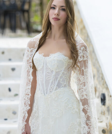 Elvira Helen Kesim Dantelli Vintage Kalp Yaka Romantik Gelinlik