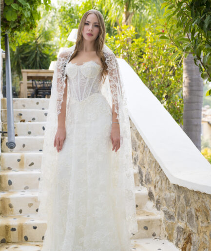 Elvira Helen Kesim Dantelli Vintage Kalp Yaka Romantik Gelinlik