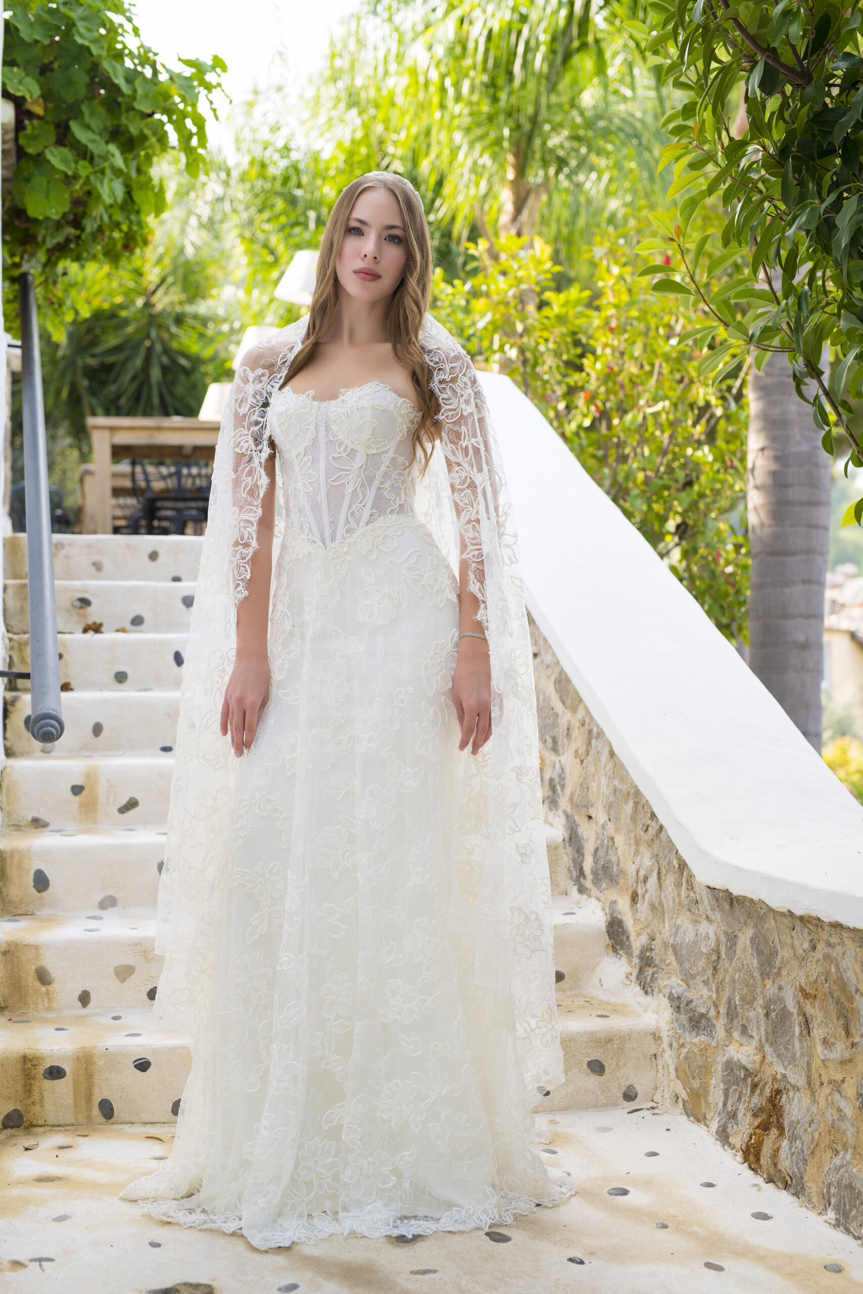 Elvira Helen Kesim Dantelli Vintage Kalp Yaka Romantik Gelinlik - Görsel 4