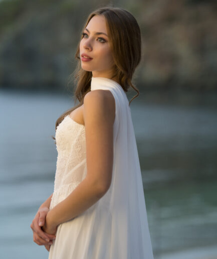 Laelia Helen Kesim Balon Kollu Fransız Dantelli Tül Straplez Yaka Romantik Gelinlik