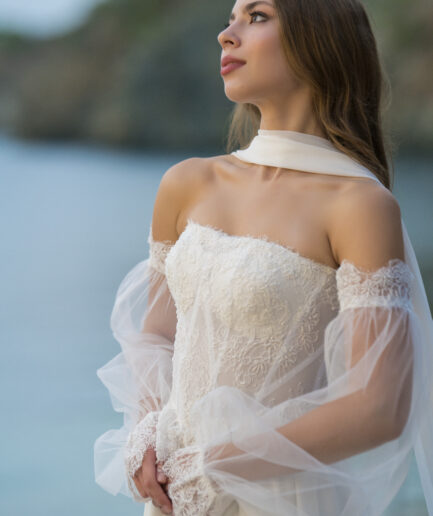 Laelia Helen Kesim Balon Kollu Fransız Dantelli Tül Straplez Yaka Romantik Gelinlik