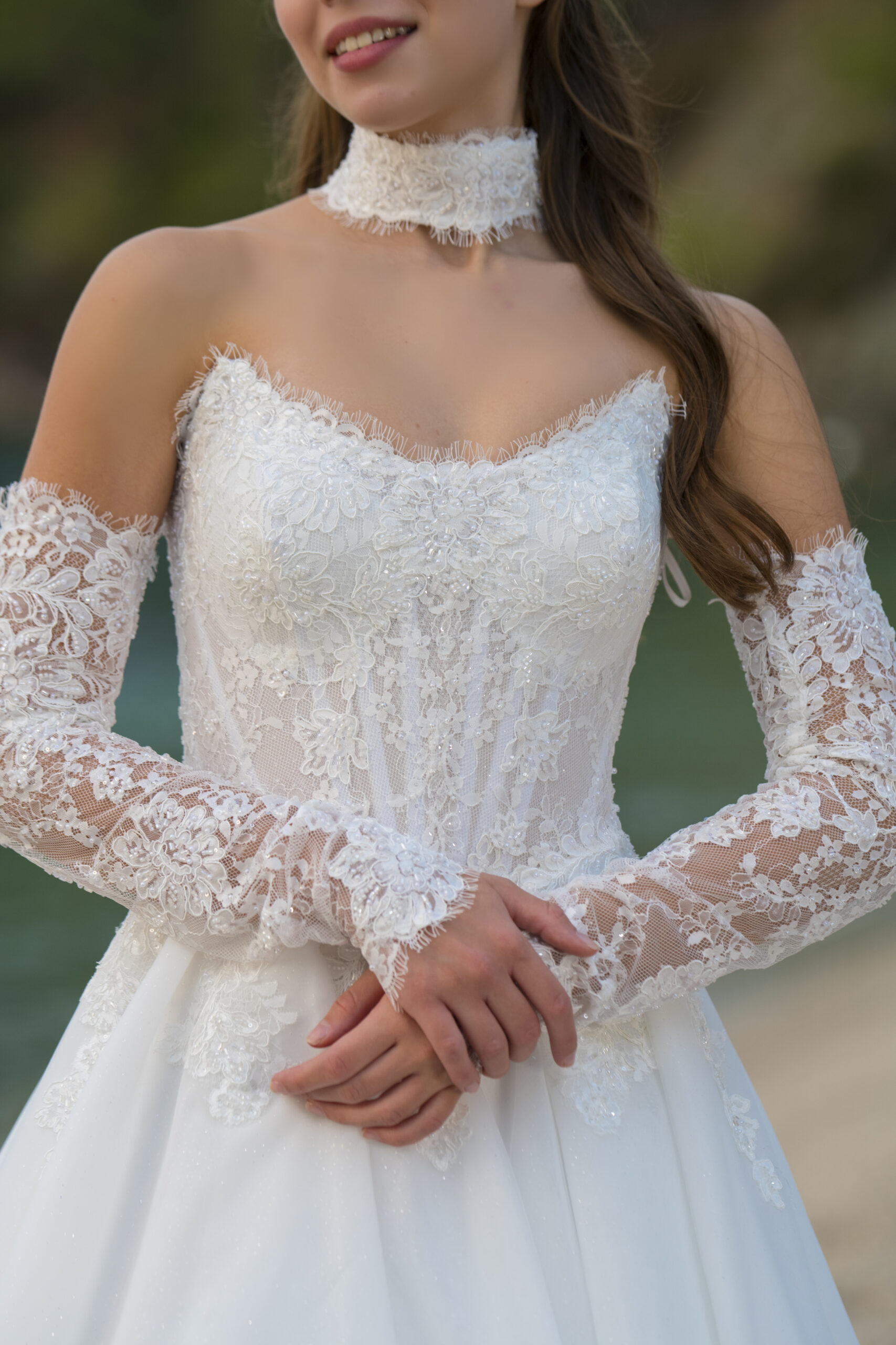 Estelle Helen Kesim Uzun Kollu Fransız Dantelli Tül Straplez Yaka Bohem Gelinlik - Görsel 3