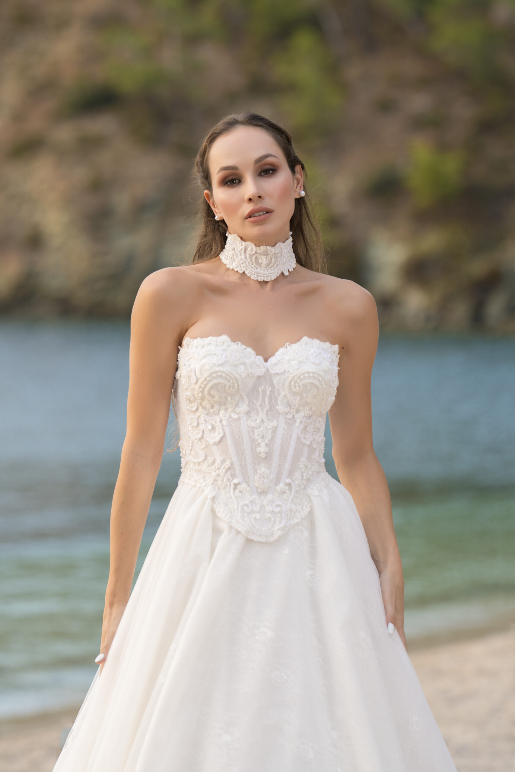 Corvina Helen Kesim Fransız Dantelli Kalp Yaka Zarif Gelinlik - Görsel 4