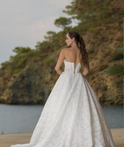 Mireya A Kesim Fransız Dantelli Straplez Yaka Zarif Gelinlik