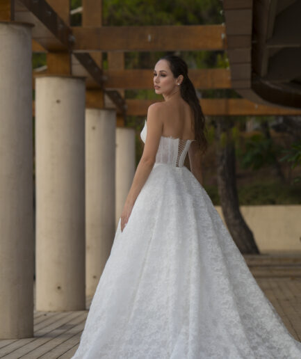 Mireya A Kesim Fransız Dantelli Straplez Yaka Zarif Gelinlik