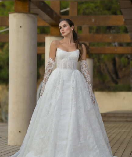 Mireya A Kesim Fransız Dantelli Straplez Yaka Zarif Gelinlik