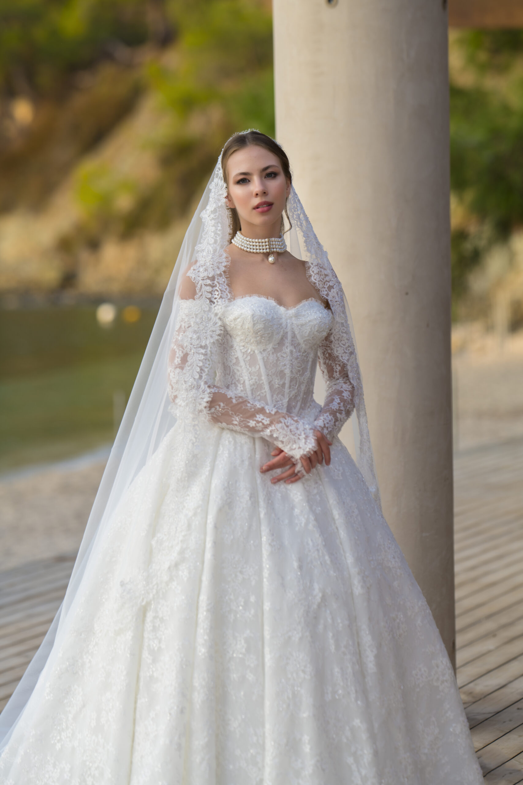 Virella A Kesim Uzun Kollu Fransız Dantelli Kayık Yaka Zarif Gelinlik - Görsel 2