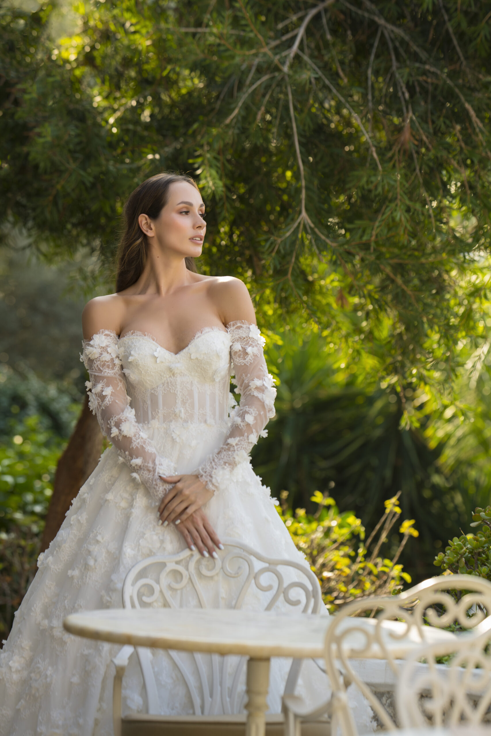 Elora A Kesim Uzun Kollu Üç Boyutlu Detaylı Kalp Yaka Romantik Gelinlik - Görsel 2