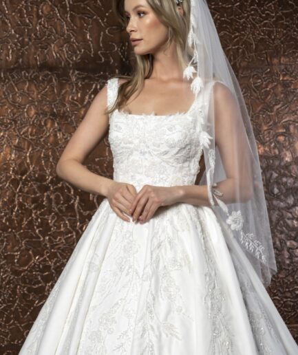 Calista A Kesim Askılı Kare Yaka Dantelli Zarif Gelinlik