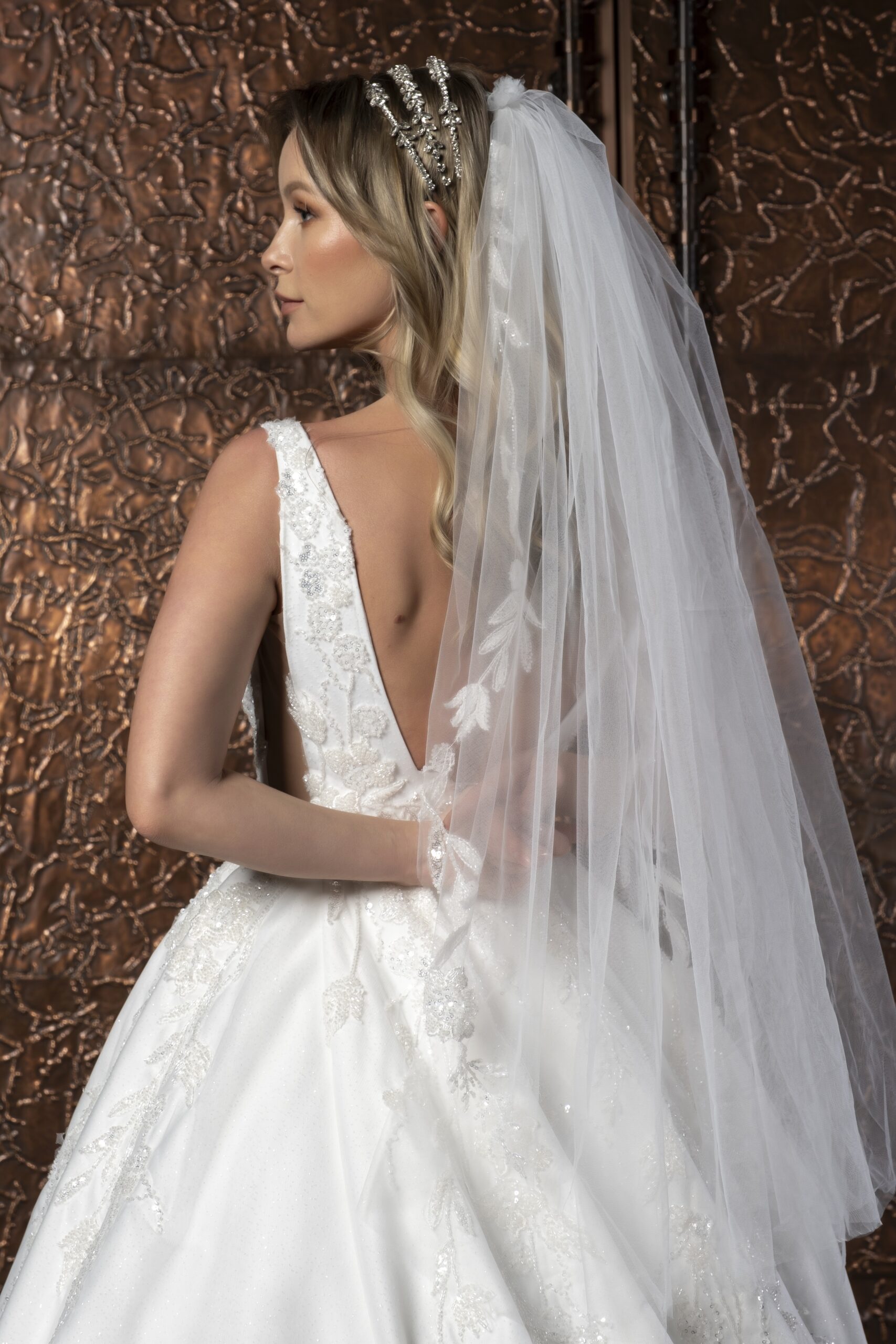 Calista A Kesim Askılı Kare Yaka Dantelli Zarif Gelinlik - Görsel 4