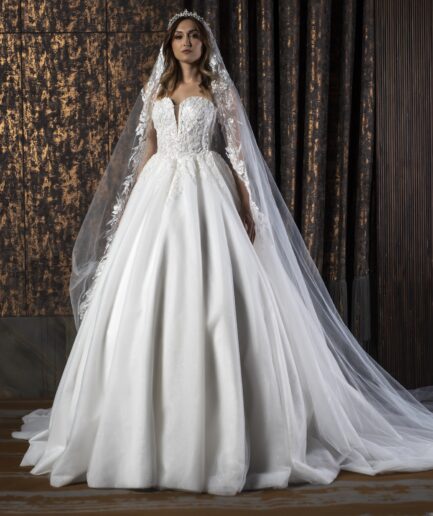 Isadora Prenses Kesim Kalp Yaka Dantelli Zarif Gelinlik