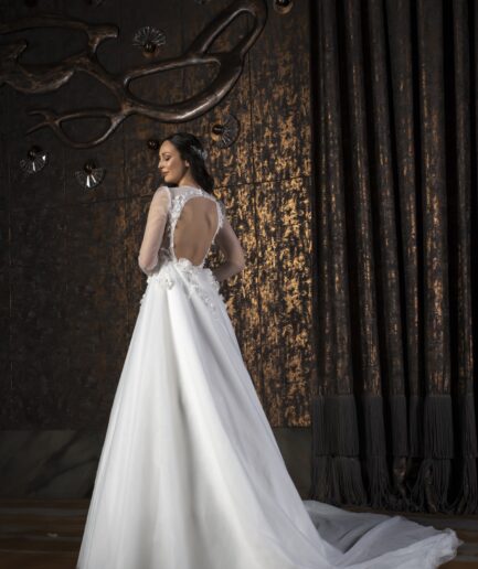 Evoria Helen Kesim Uzun Kollu Üç Boyutlu Detaylara Sahip Bohem Zarafet Gelinliği