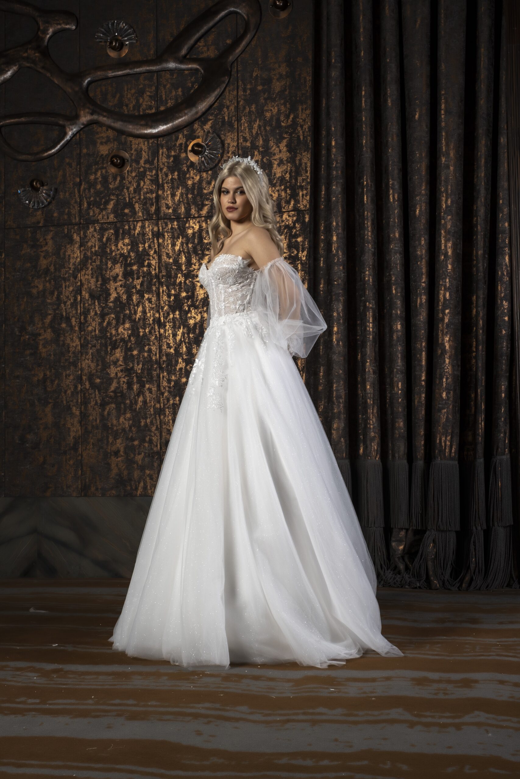 Fiorenza Bohem Zarafetin Akışkan Yorumu Helen Kesim Balon Kollu Romantik Gelinlik - Görsel 3