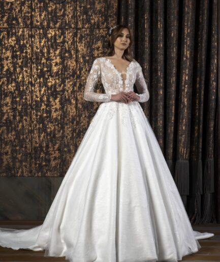 Velaria Zarif Dantel Dokulu Uzun Kollu A Kesim Gelinlik