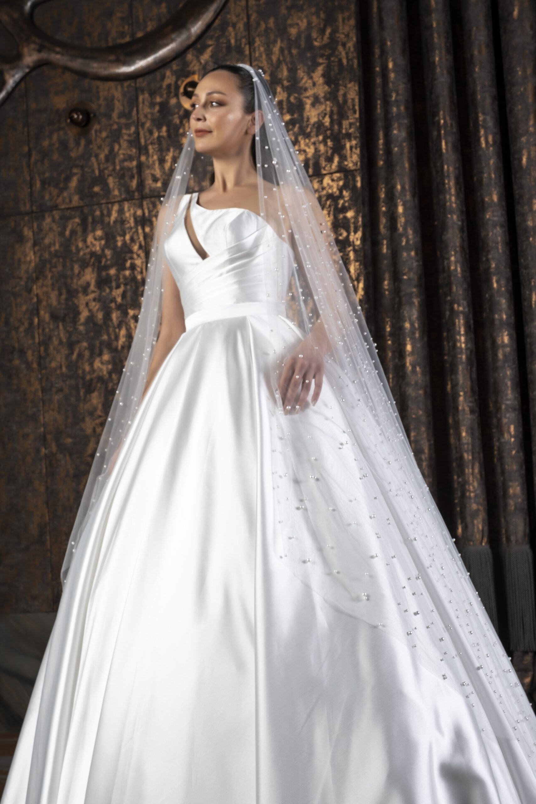 Solaira Saten Prenses Kesim Klasik Zarif Gelinlik - Görsel 3