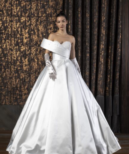 Anora Saten Prenses Kesim Kalp Yaka Zarif Gelinlik