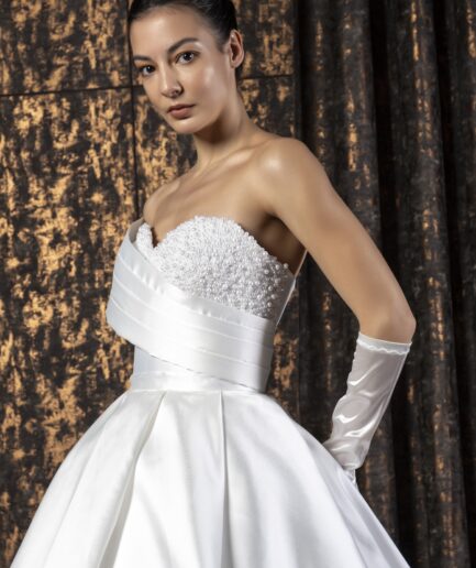 Anora Saten Prenses Kesim Kalp Yaka Zarif Gelinlik