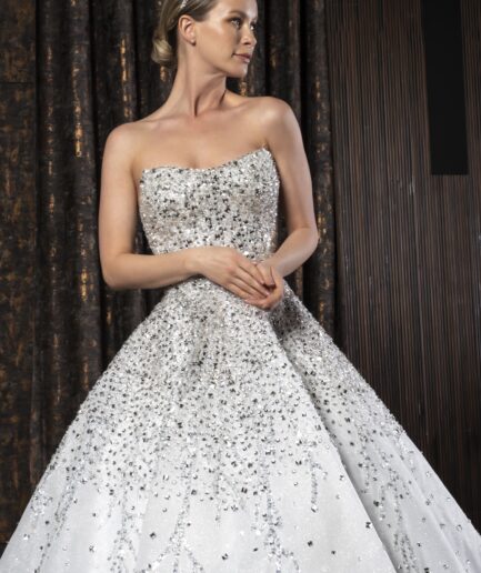 Novella Dantelli Straplez Yaka A Kesim Romantik ve Zarif Gelinlik