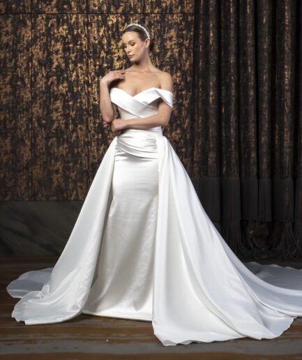 Thalina Saten Balık Kesim Düşük Kol Kayık Yaka Zarif Gelinlik