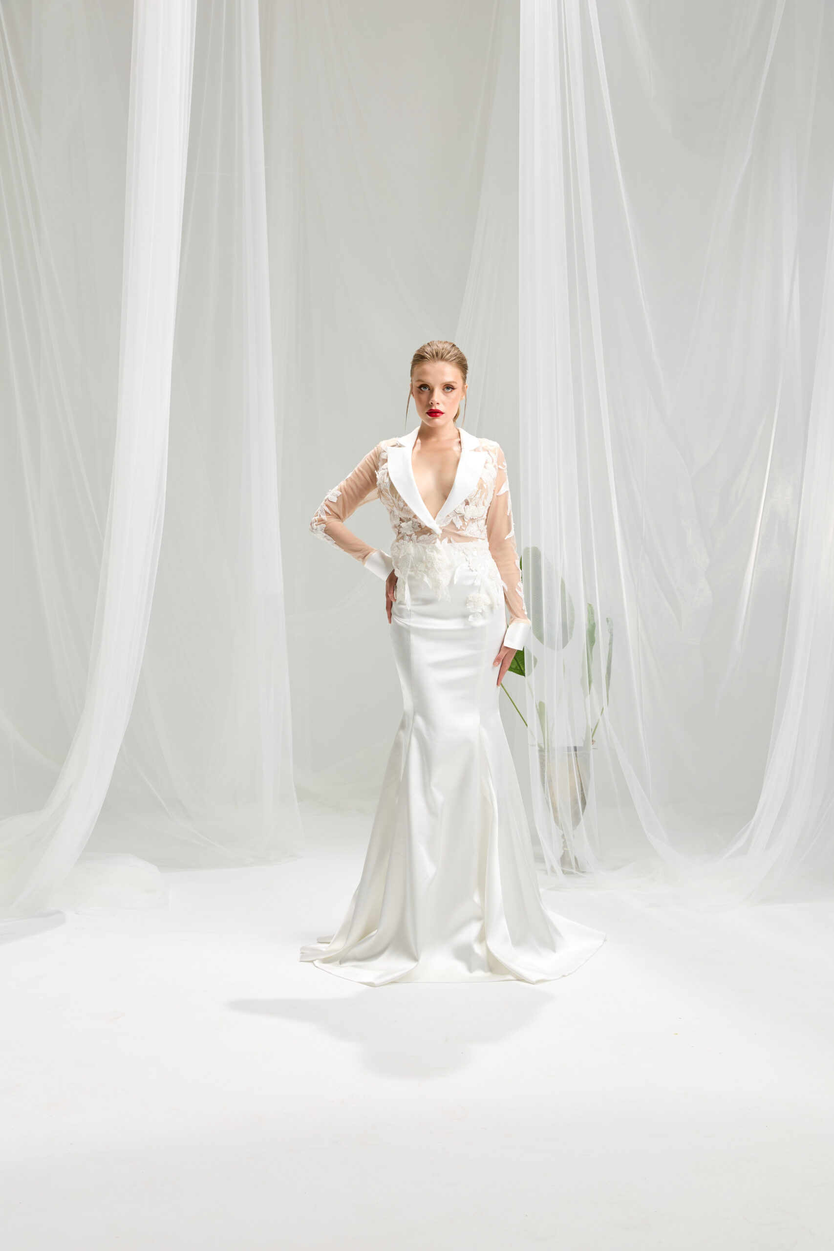 Velisse – Fransız Dantelli Prenses Kesim Uzun Kollu Kayık Yaka Gelinlik – SE2527 - Görsel 4