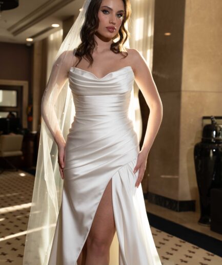 Solaria Balık / Saten / Sade / Straplez Yaka Gelinlik - SE2509