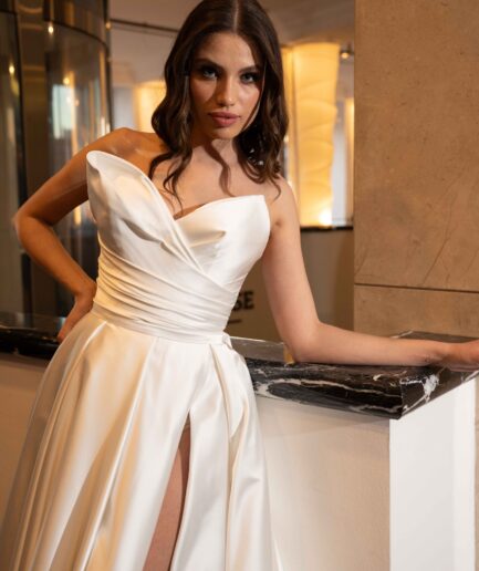 Elowen A Kesim / Saten / Straplez Yaka Gelinlik - SE2514