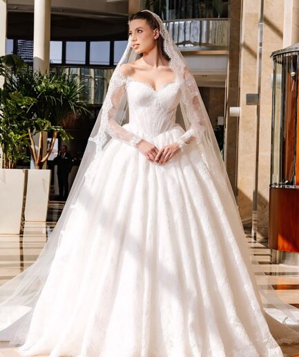 Velisse – Fransız Dantelli Prenses Kesim Uzun Kollu Kayık Yaka Gelinlik – SE2527