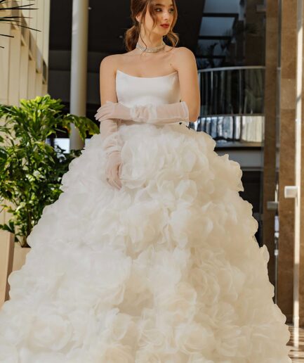 Oria – Üç Boyutlu Tül Prenses Gelinlik | Straplez Yaka | SE2529