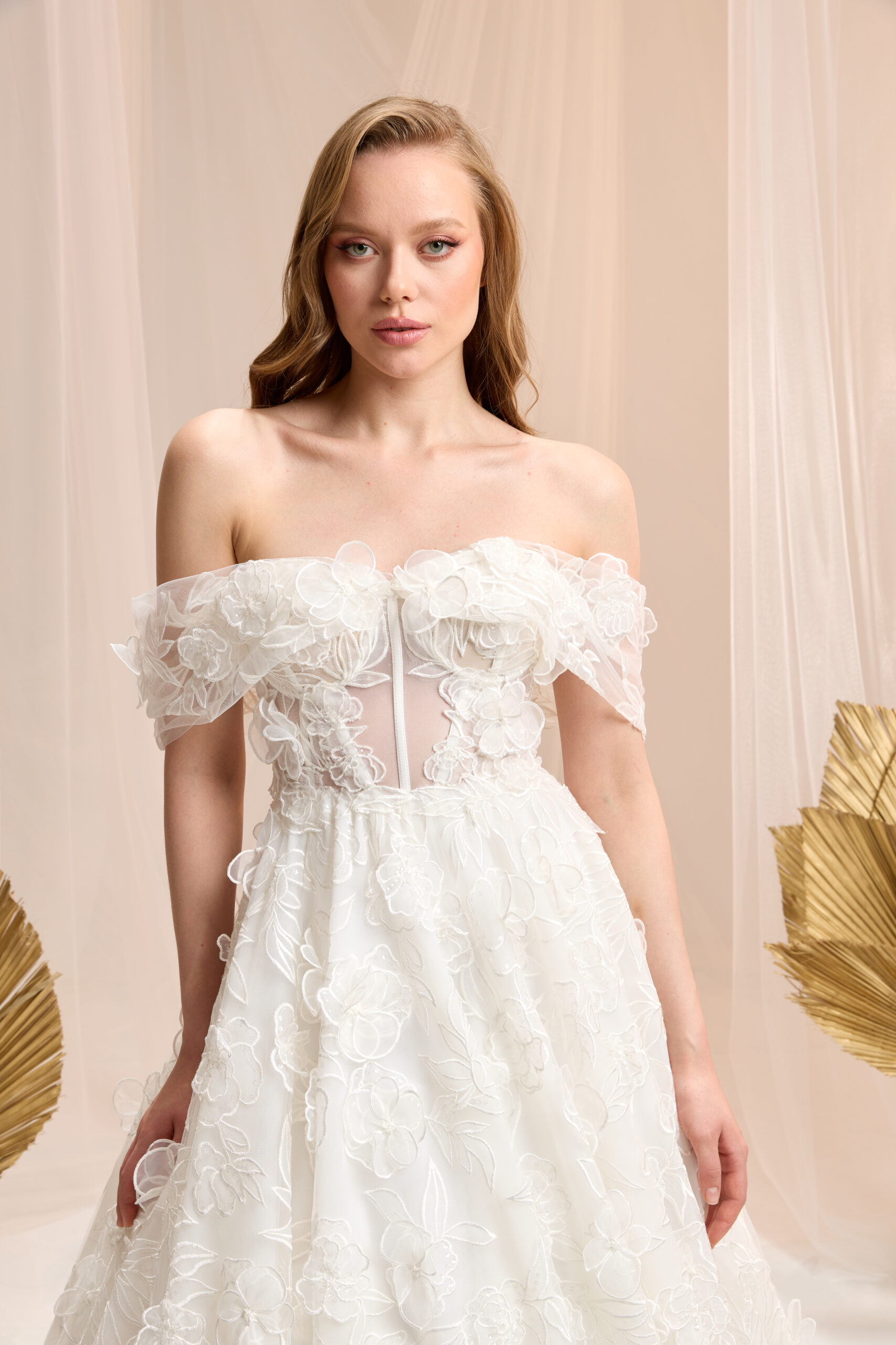 Elaris Üç Boyutlu İşlemeli A Kesim Düşük Kol Kayık Yaka Bohem Gelinlik - Görsel 2