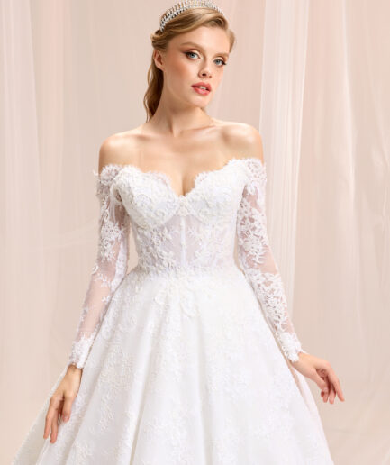 Arwenna A Kesim Uzun Kollu Kayık Yaka Fransız Dantelli Zarif Gelinlik