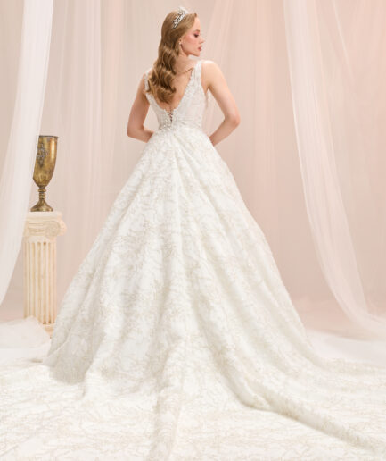 Emina Dantelin Zamansız Işıltısıyla Prenses Kesim Askılı Kare Yaka Zarif Gelinlik