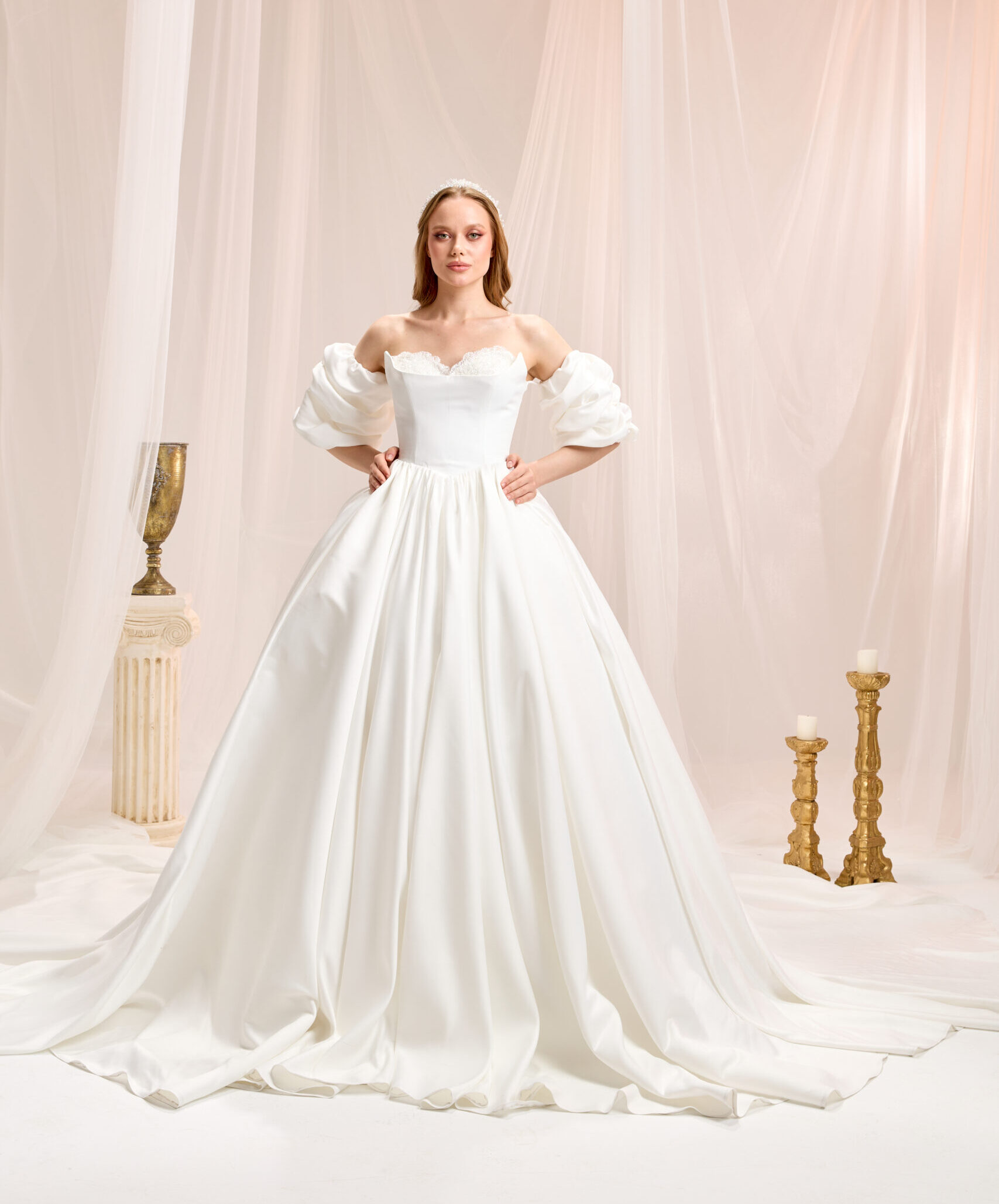 Mariselle Saten Prenses Kesim Straplez Yaka Balon Kollu Romantik Gelinlik