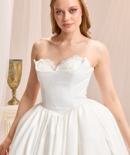 Mariselle Saten Prenses Kesim Straplez Yaka Balon Kollu Romantik Gelinlik