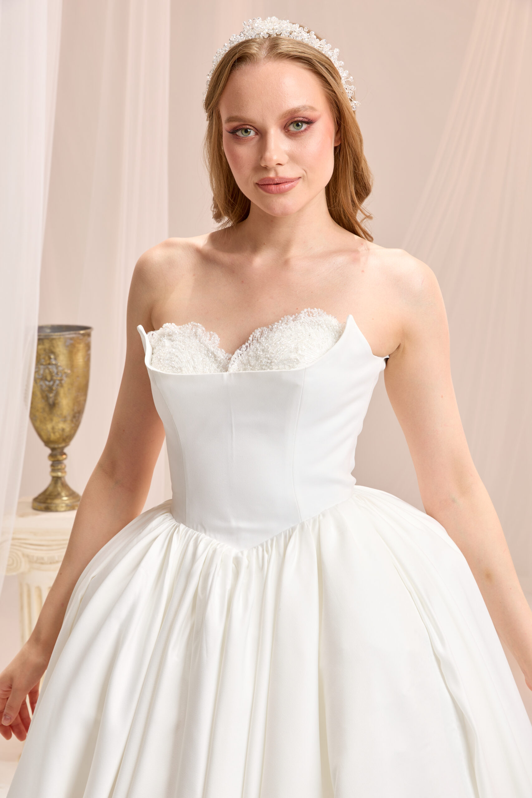 Mariselle Saten Prenses Kesim Straplez Yaka Balon Kollu Romantik Gelinlik - Görsel 2